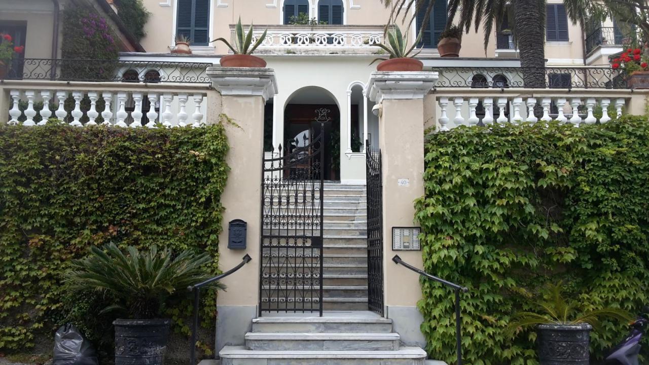 Elegant And Sea View Excelsior Apartment Levanto Exterior foto
